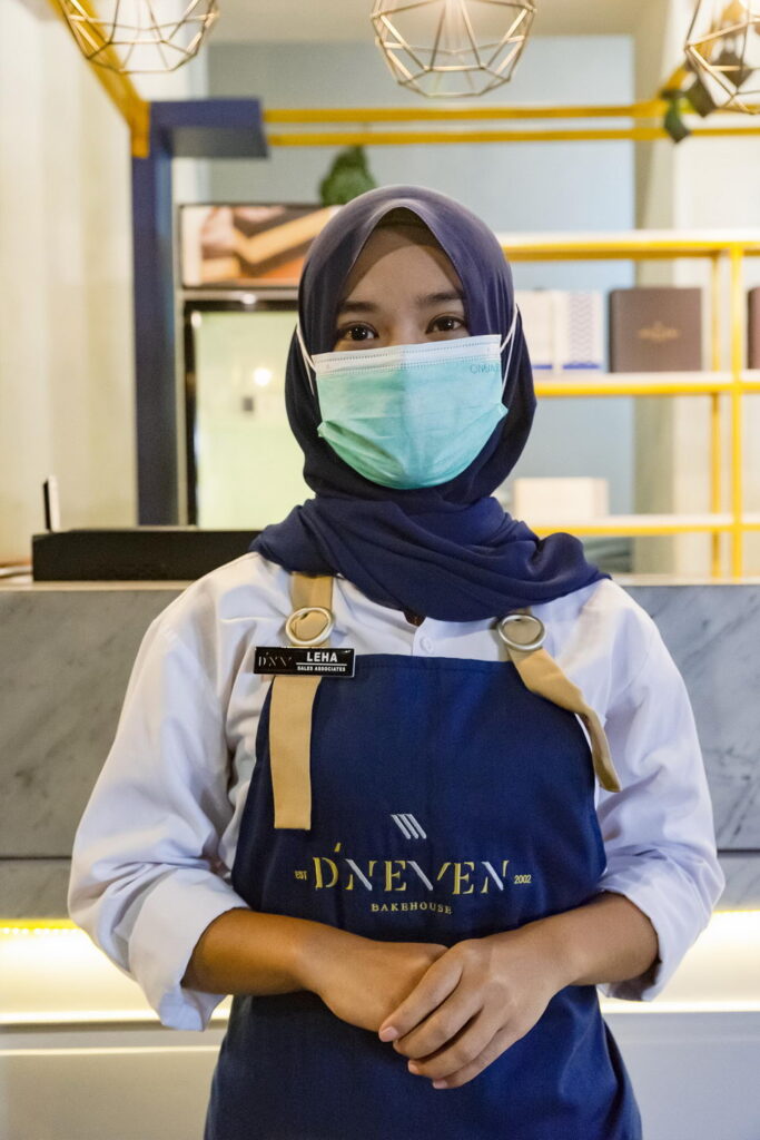 DNEVEN-Spiku-Specialist-Spiku-Lapis-Cake-Oleh-oleh-Surabaya-Spikoe-Resep-Kuno-toko-DNEVEN